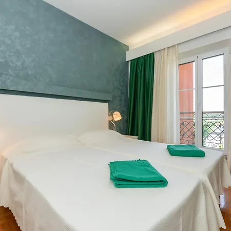 فيلة Oria بولا