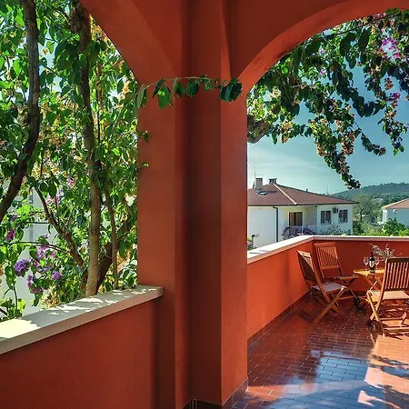 Oria فيلة بولا