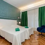 Oria Villa *